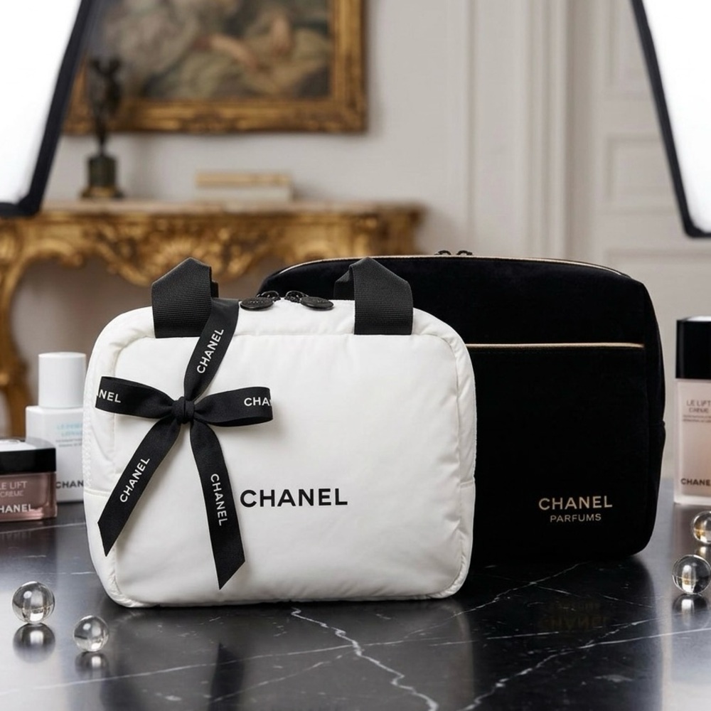 Chanel 2️⃣ Cosmetic Very Detailed Bags